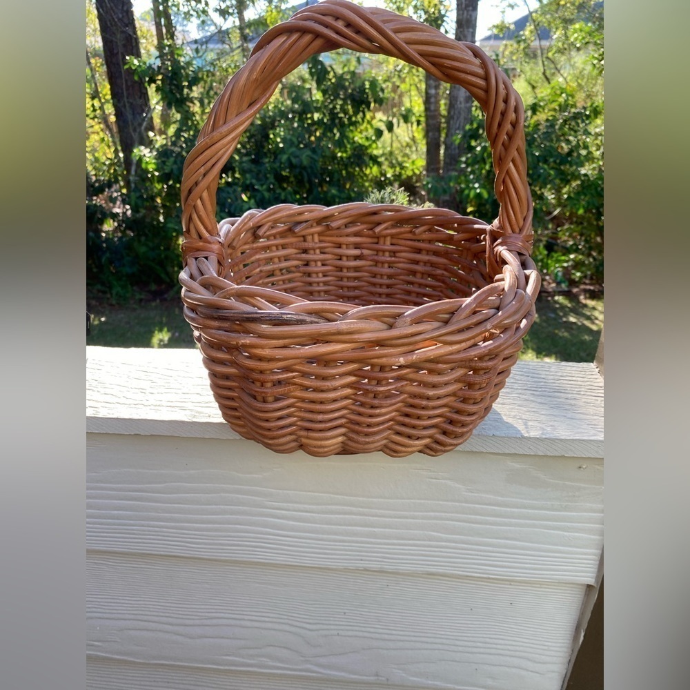 Wicker Basket for the holidays or remove the greenery and use anytime. Excellent